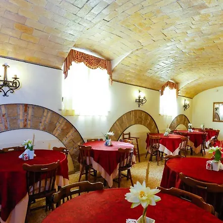 Tempio Di Pallade Hotel Rzym