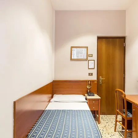 Tempio Di Pallade Hotel Rzym